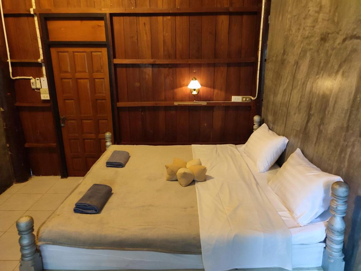 kwanlah homestay Mae Chaem Bagian luar foto