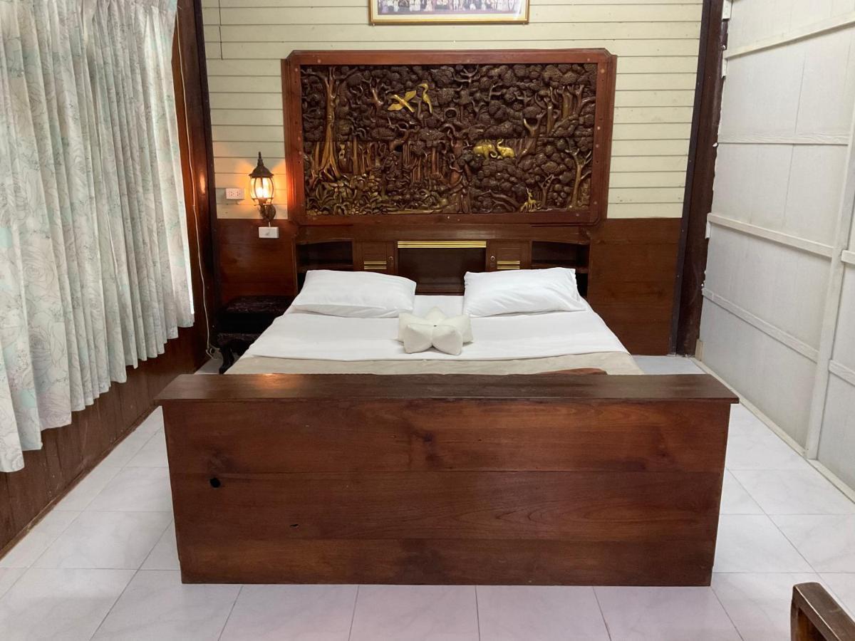 kwanlah homestay Mae Chaem Bagian luar foto